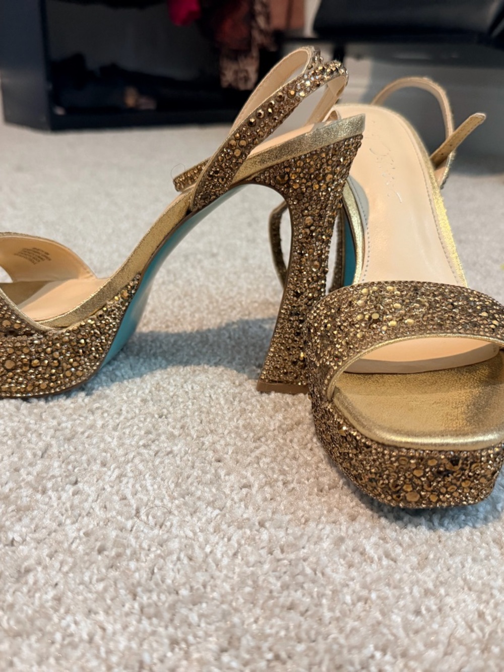 Betsey Johnson Gold Glitter Platform Slingback Heels - Picture 3 of 5